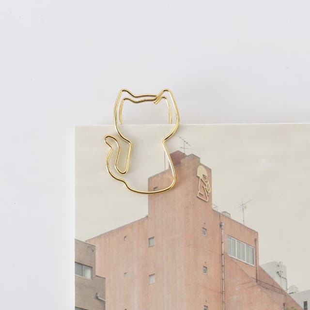 10pcs Creative gold Paper Clips cat Note Shape Metal Paperclip on Book Paper Students Stationery Office School Binding Supplies