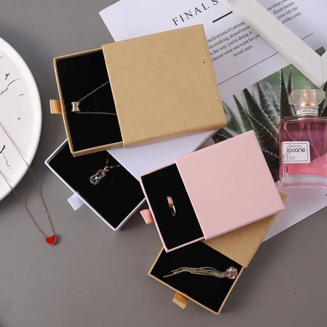 5pcs 9x9x1.7cm Kraft Paper Drawer Travel Jewelry Packaging Box Greeting Card Necklace Bracelet Earrings Gift Organizer Case Box